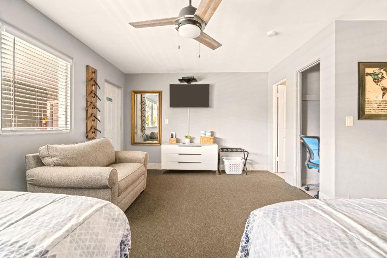 Boutique Beach Retreat St. Pete Beach Esterno foto